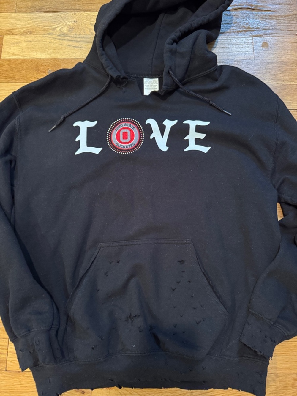 Max and Gino’s custom designed Ohio State LOVE Black Hooded Sweatshirt sz Medium